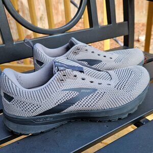 Brooks Revel 5 Gray Athletic Shoes Running Sneakers Mens 8 Wms 9.5